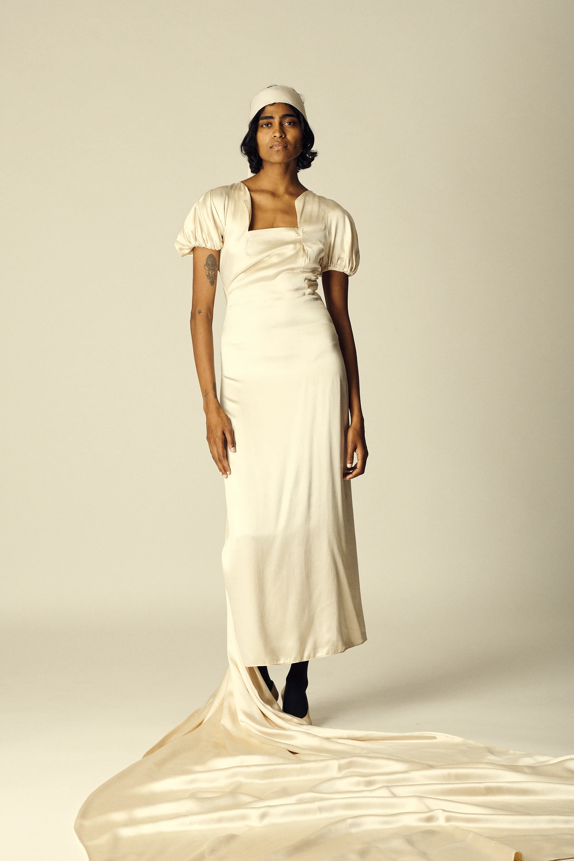 1930s Ivory Evening Gown - Image 6