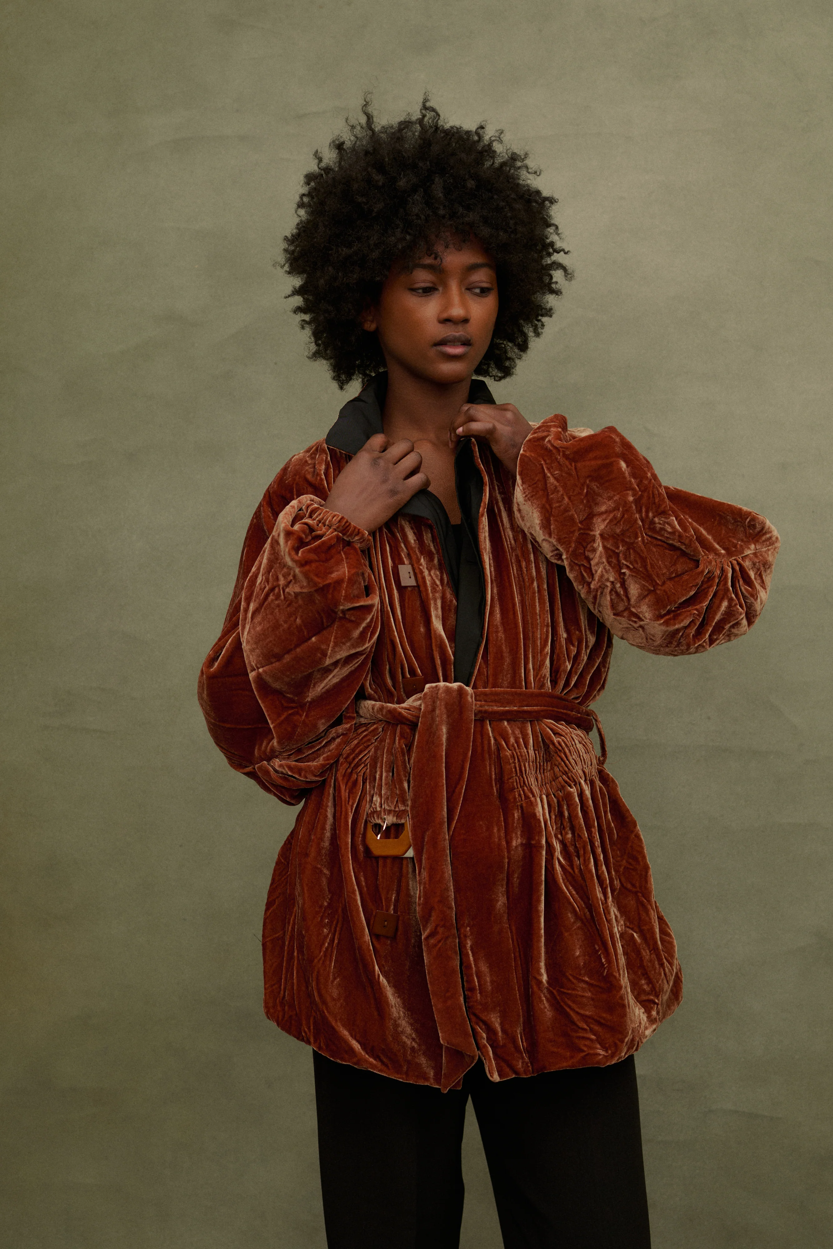 1990s JPG Velvet Coat - Image 13