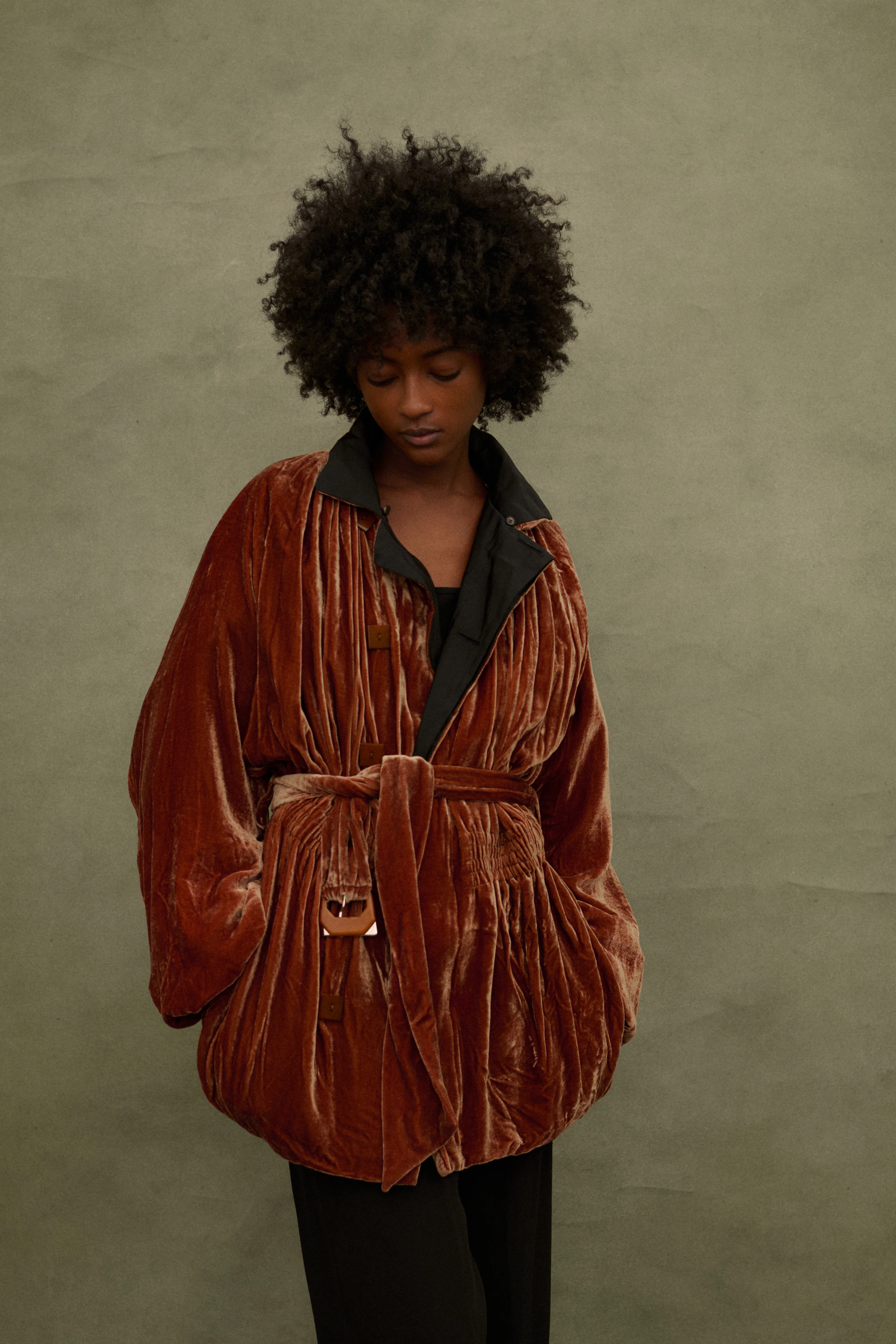1990s JPG Velvet Coat - Image 16