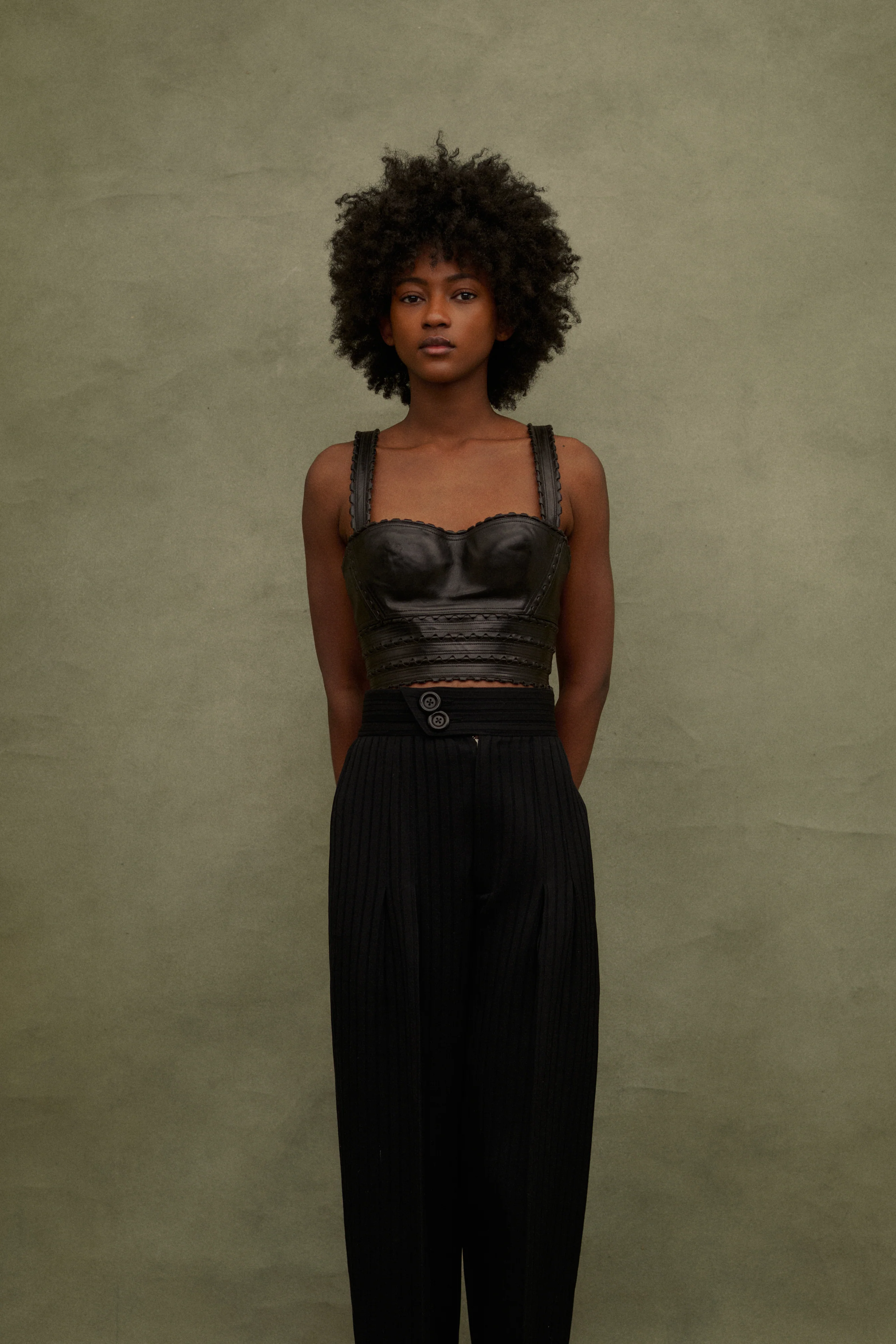 1992 Alaïa Leather Bustier - Image 9