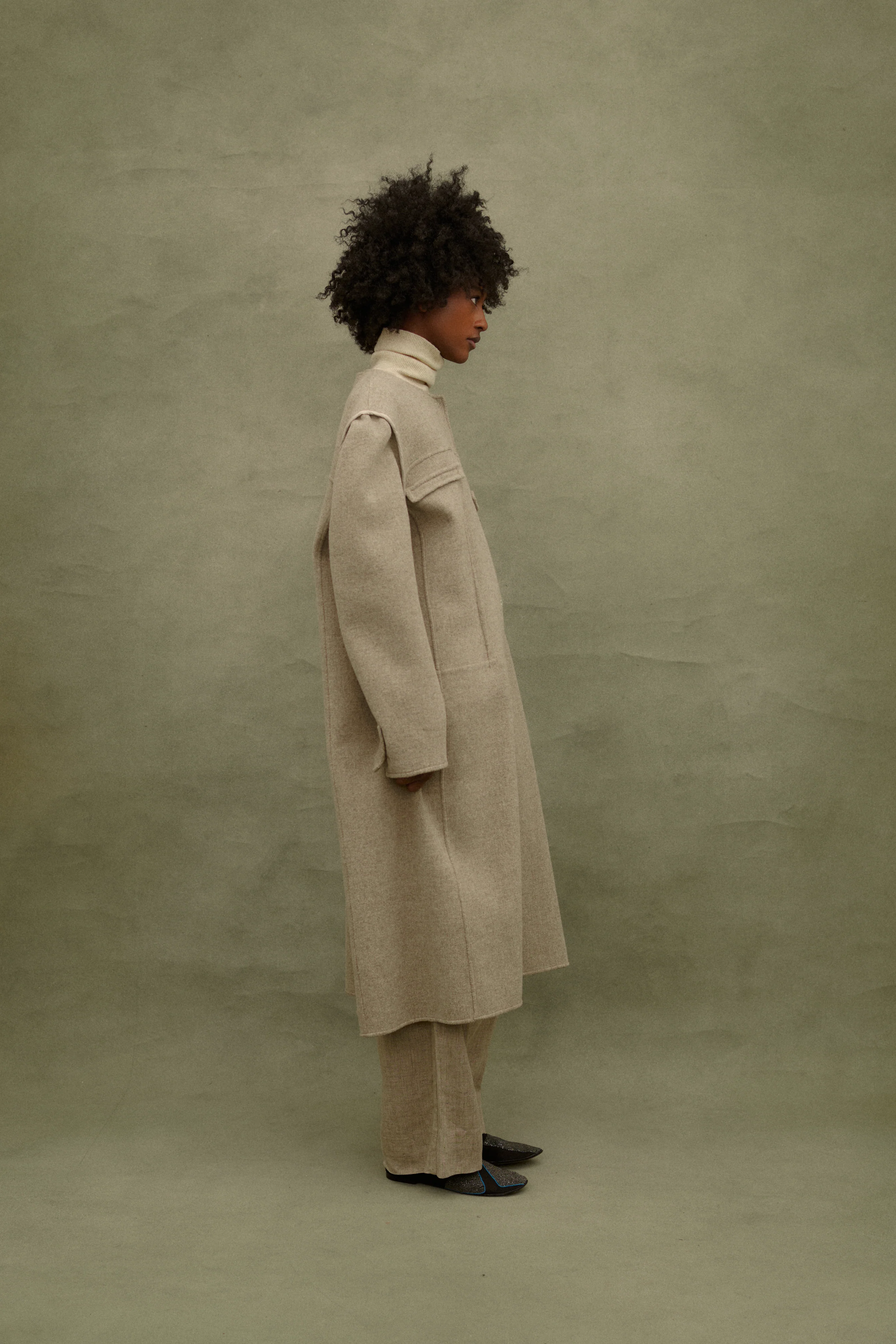 Bill Blass Wool Coat - Image 11