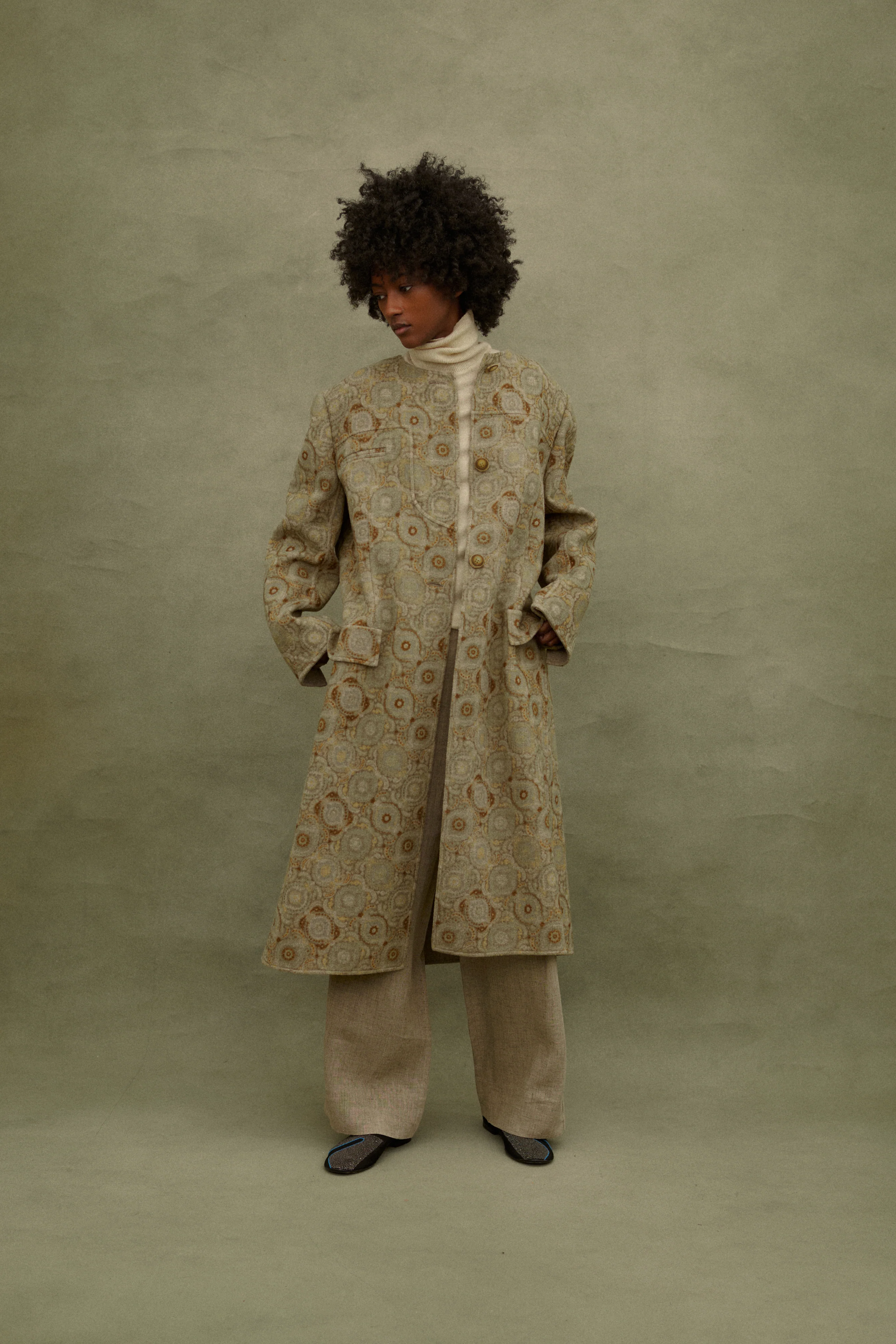Bill Blass Wool Coat - Image 19
