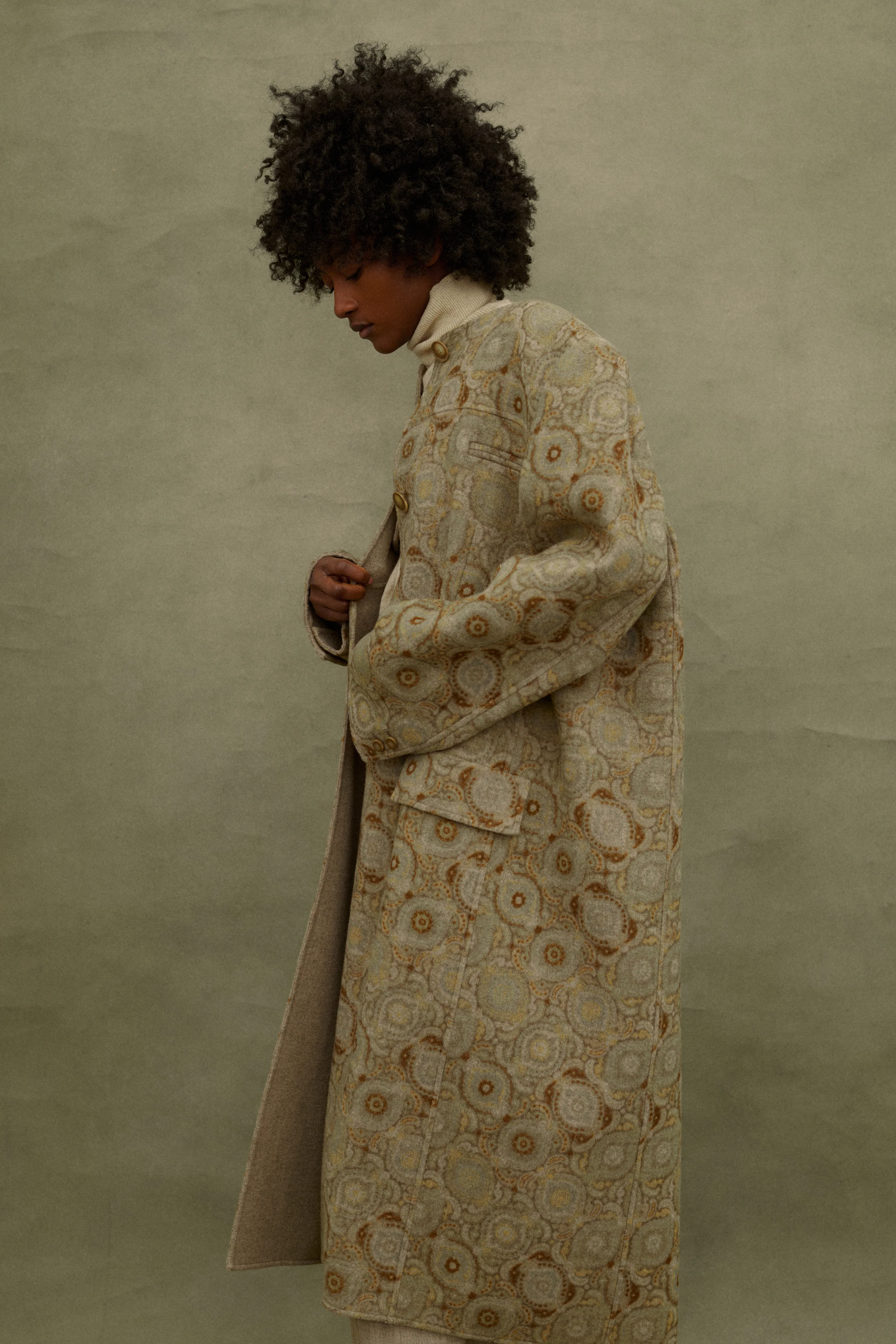 Bill Blass Wool Coat - Image 32