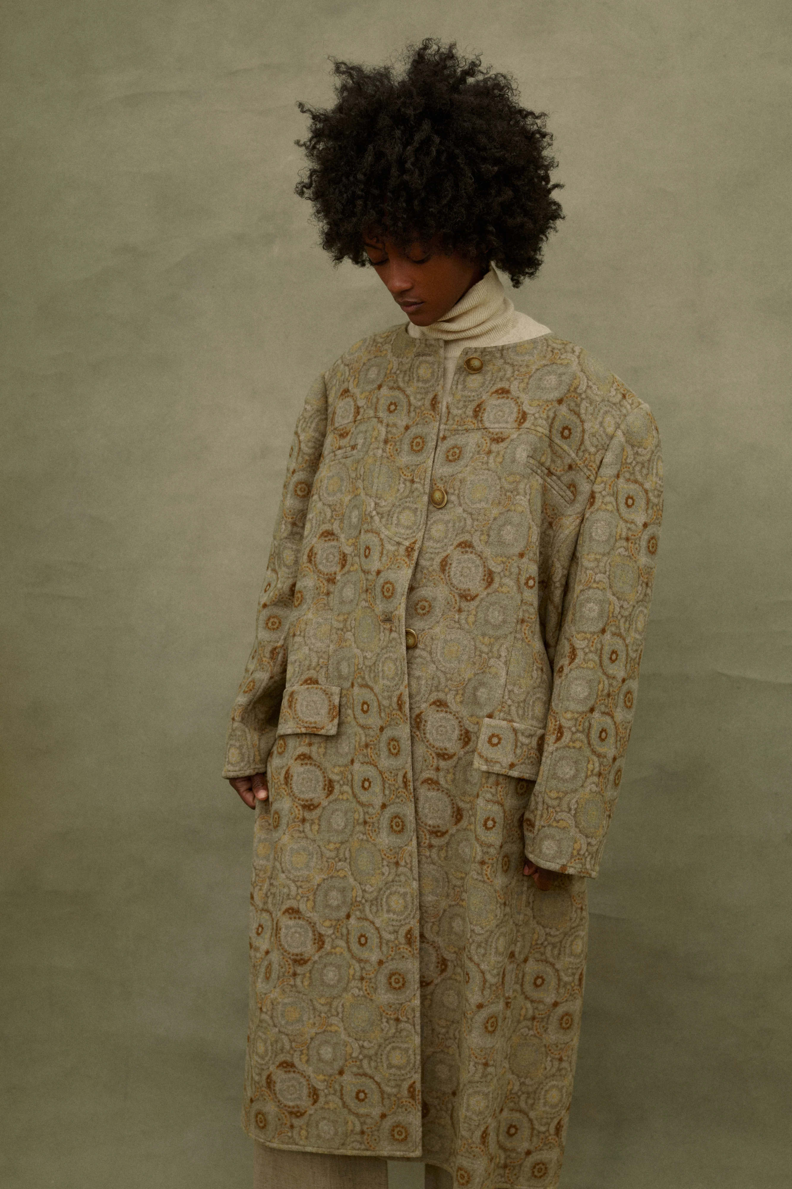 Bill Blass Wool Coat - Image 36