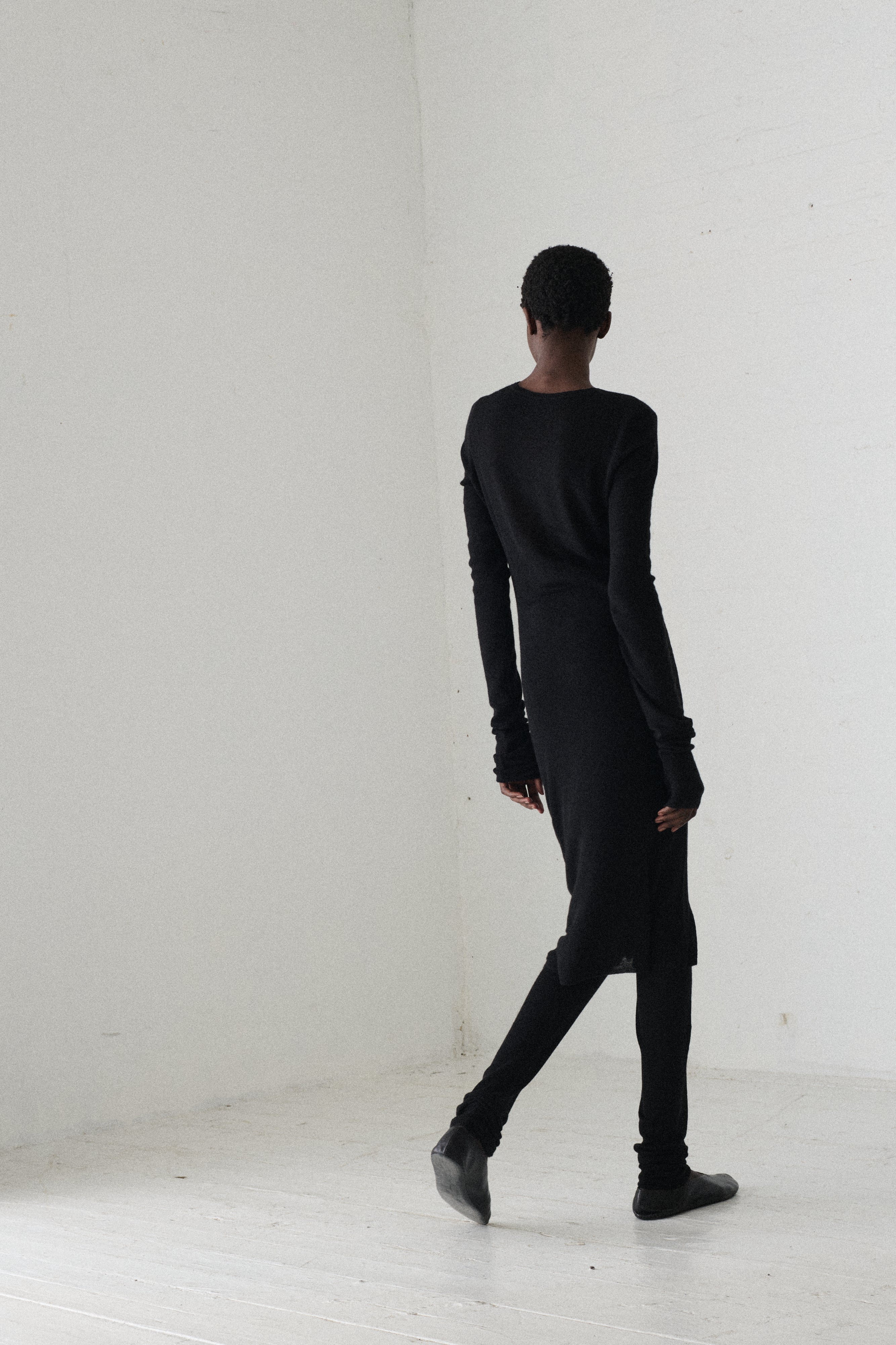 Black Cashmere Ensemble - Image 3