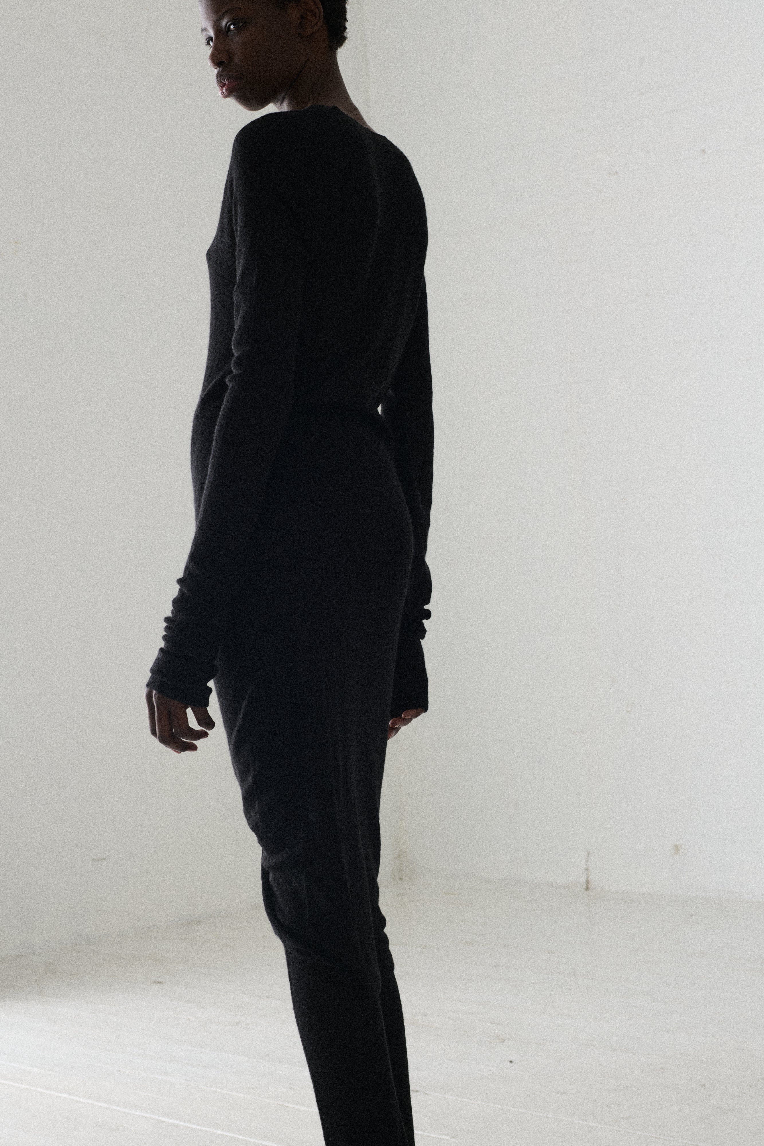 Black Cashmere Ensemble - Image 5