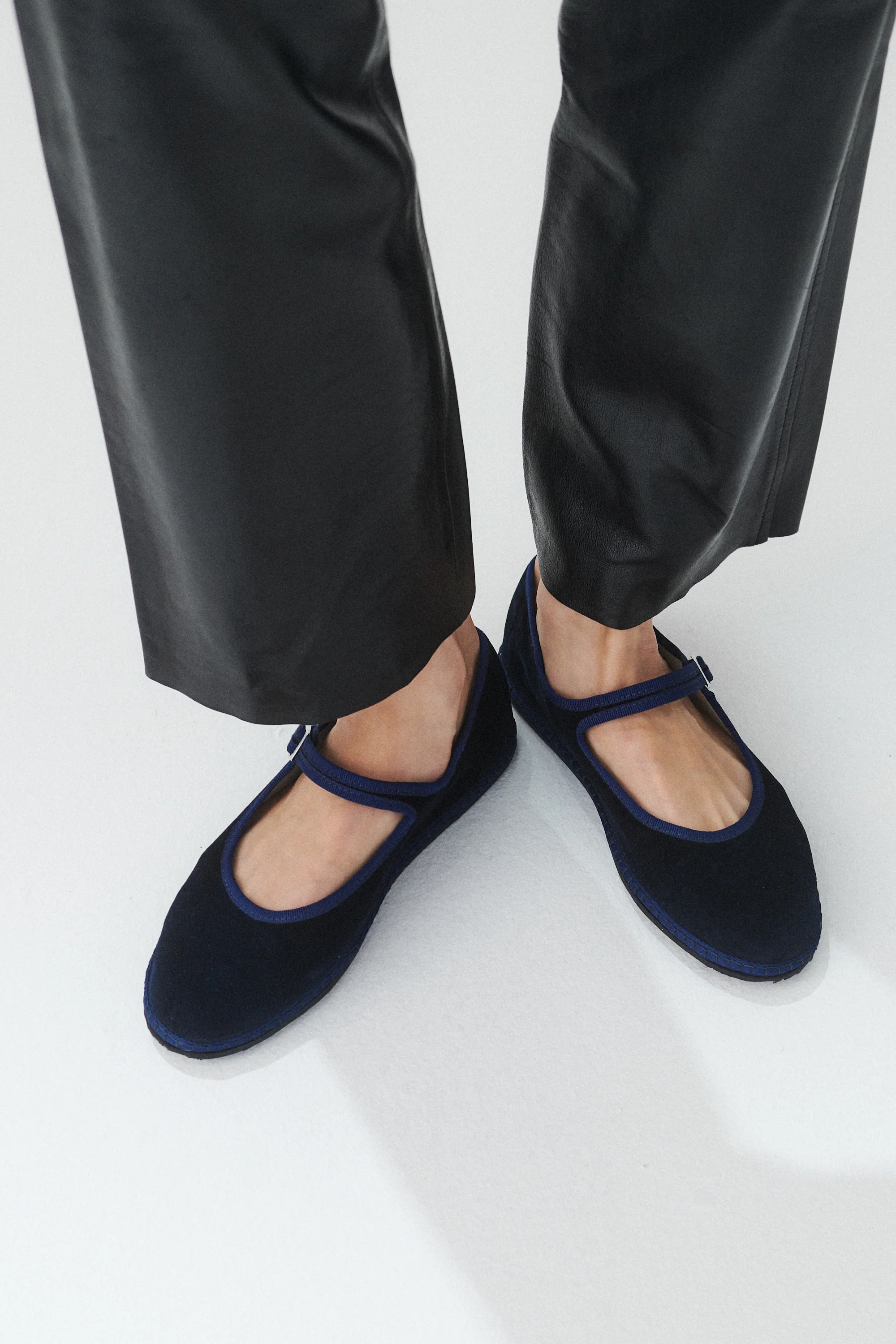 Vibi Venezia Velvet Mary Janes - Blu - Image 3