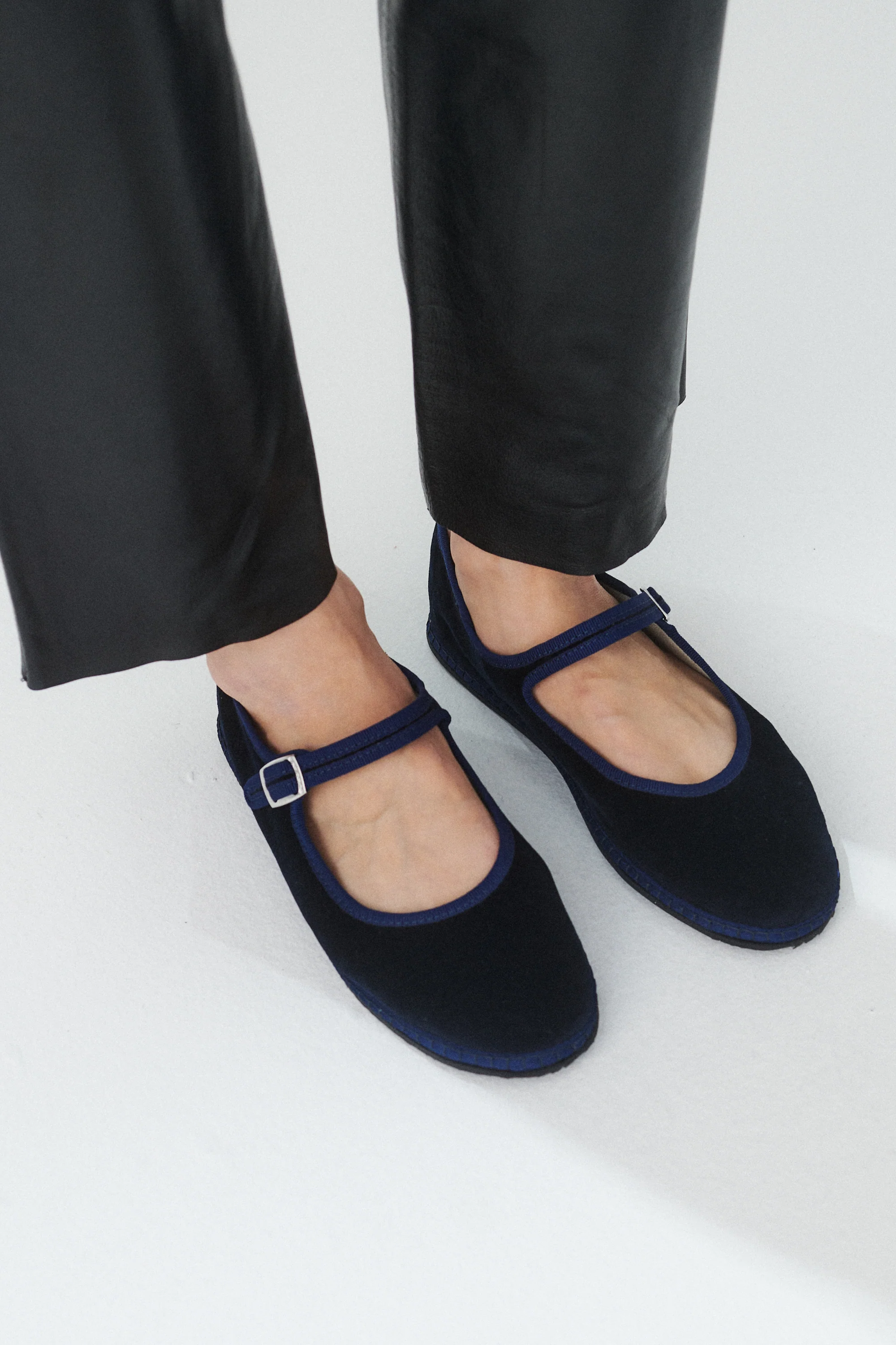 Vibi Venezia Velvet Mary Janes - Blu - Image 5