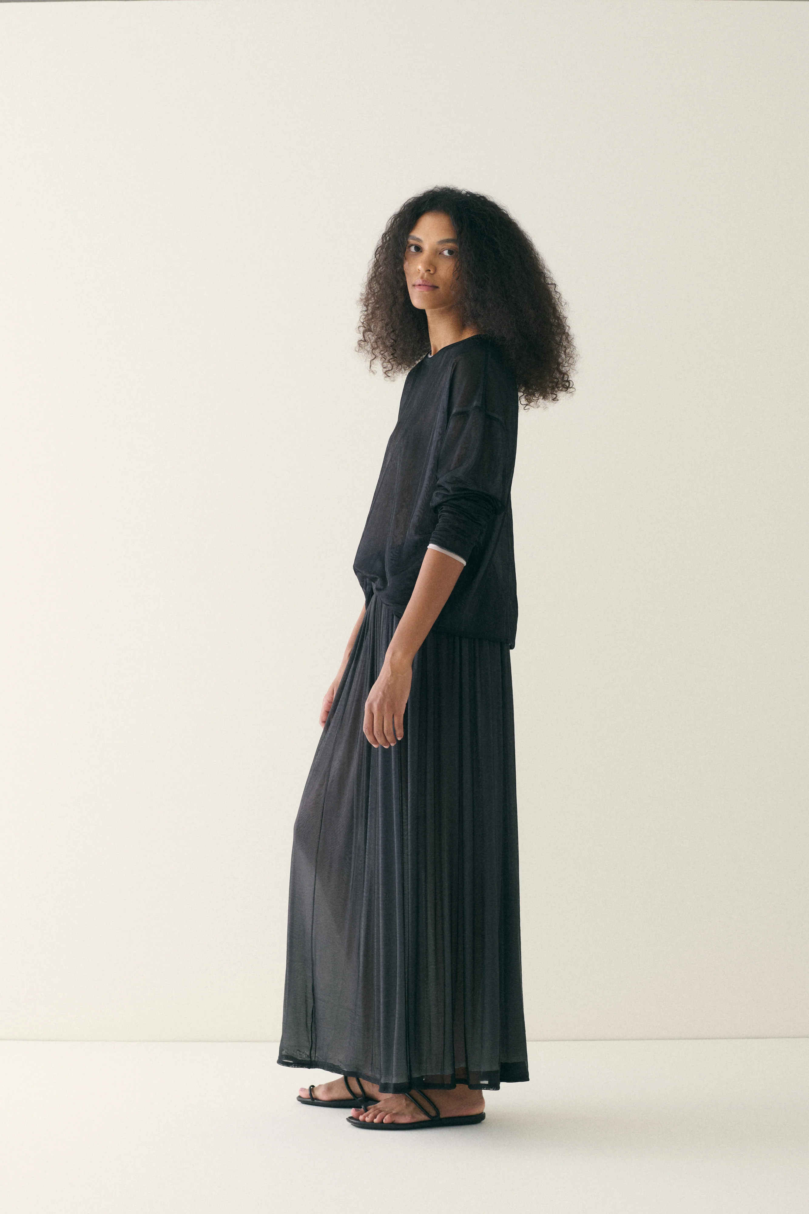 Dolce & Gabbana Layered Mesh Ensemble - Image 10