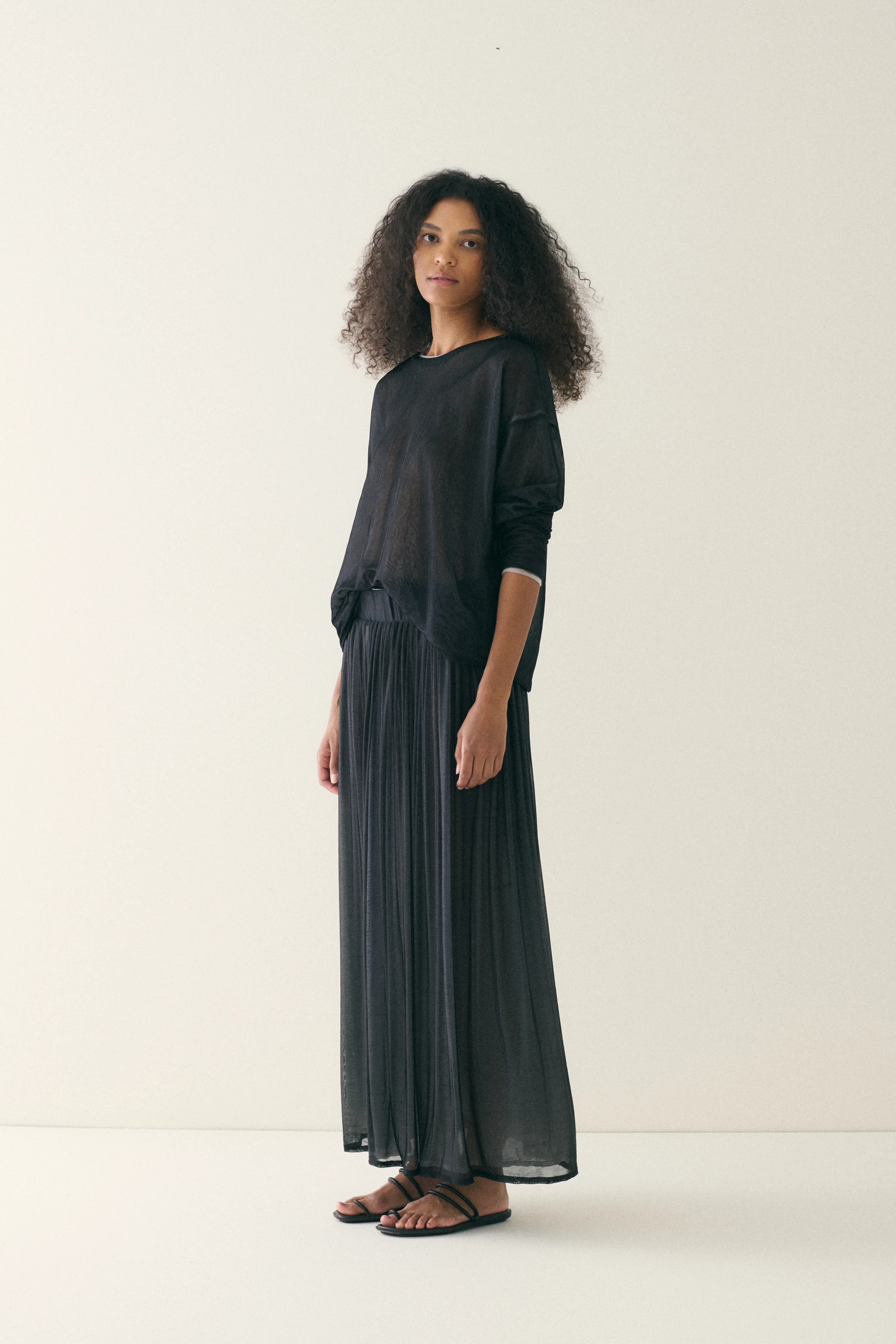Dolce & Gabbana Layered Mesh Ensemble - Image 4