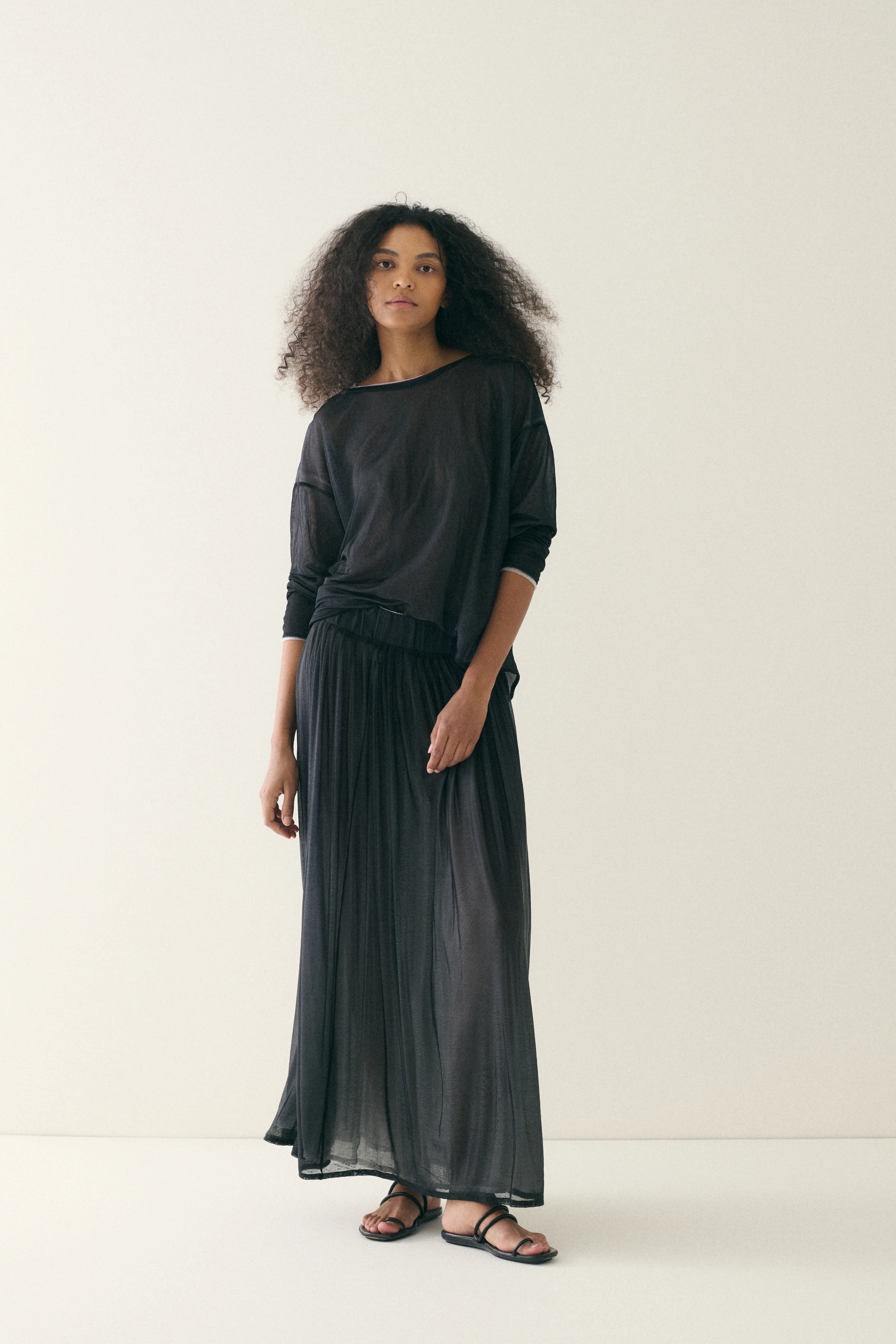 Dolce & Gabbana Layered Mesh Ensemble - Image 6
