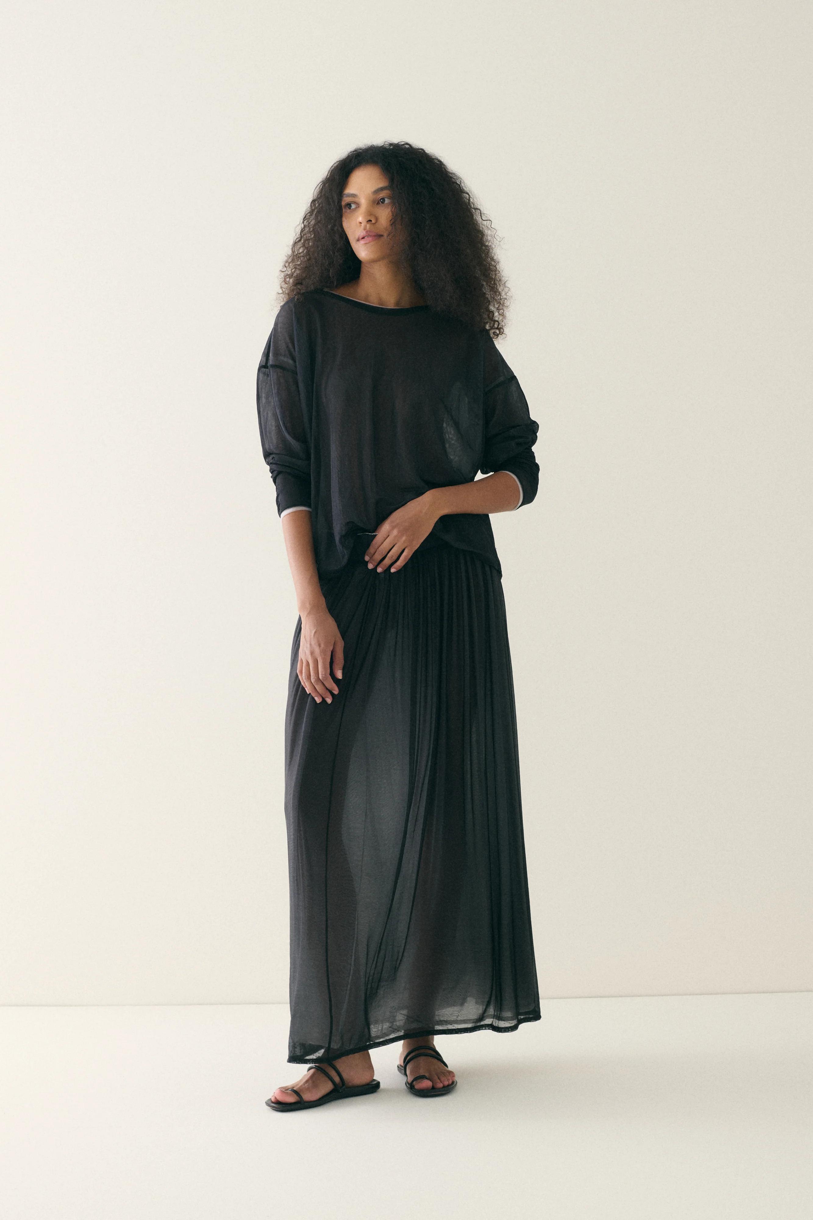 Dolce & Gabbana Layered Mesh Ensemble - Image 9