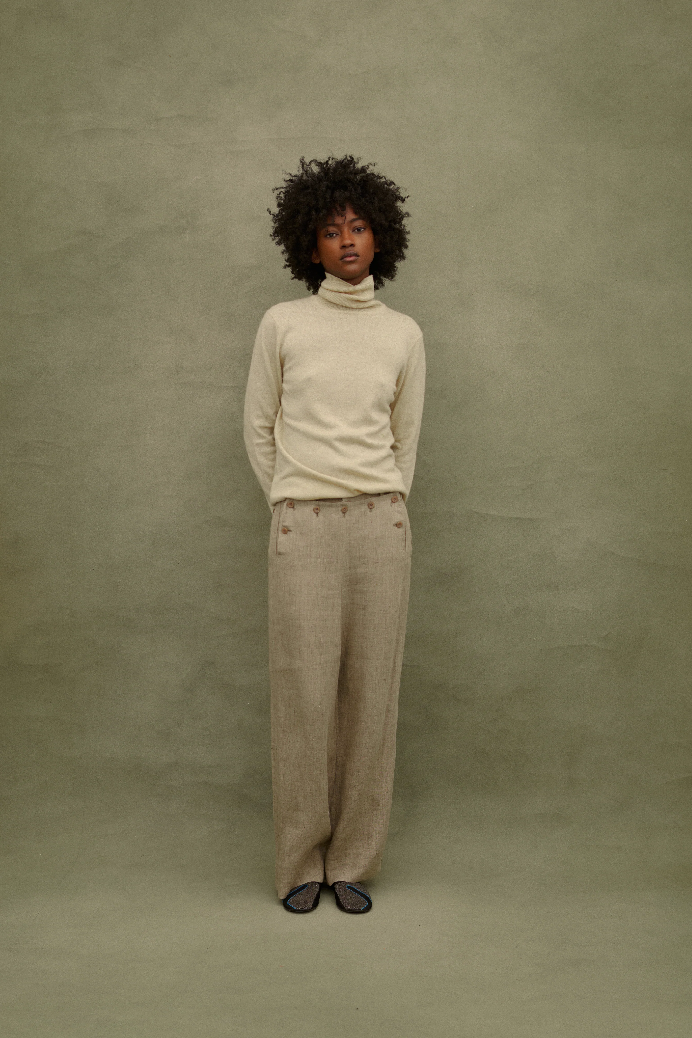 Henri Bendel Cashmere Turtleneck - Image 12