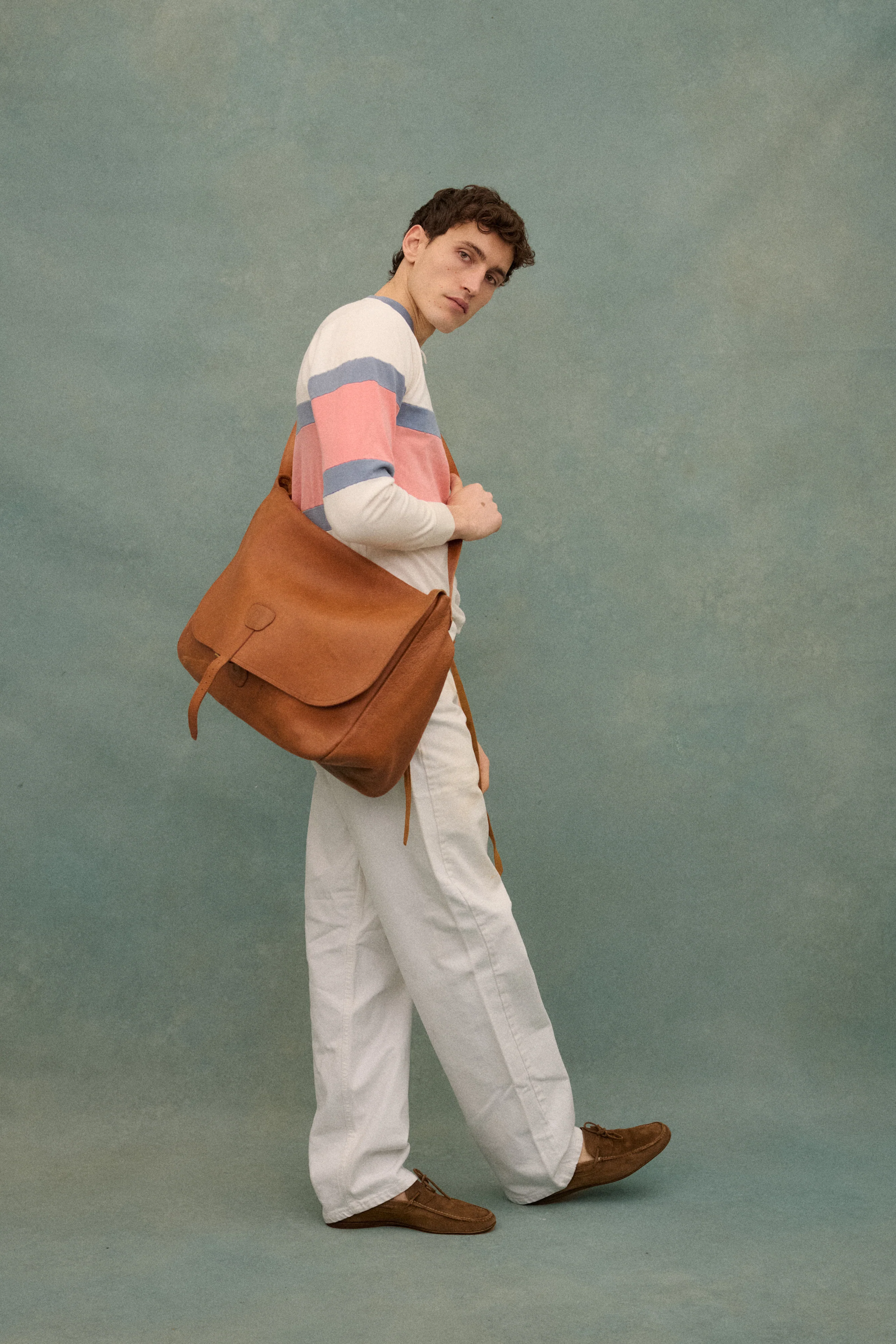 Leather Messanger Bag - Image 18