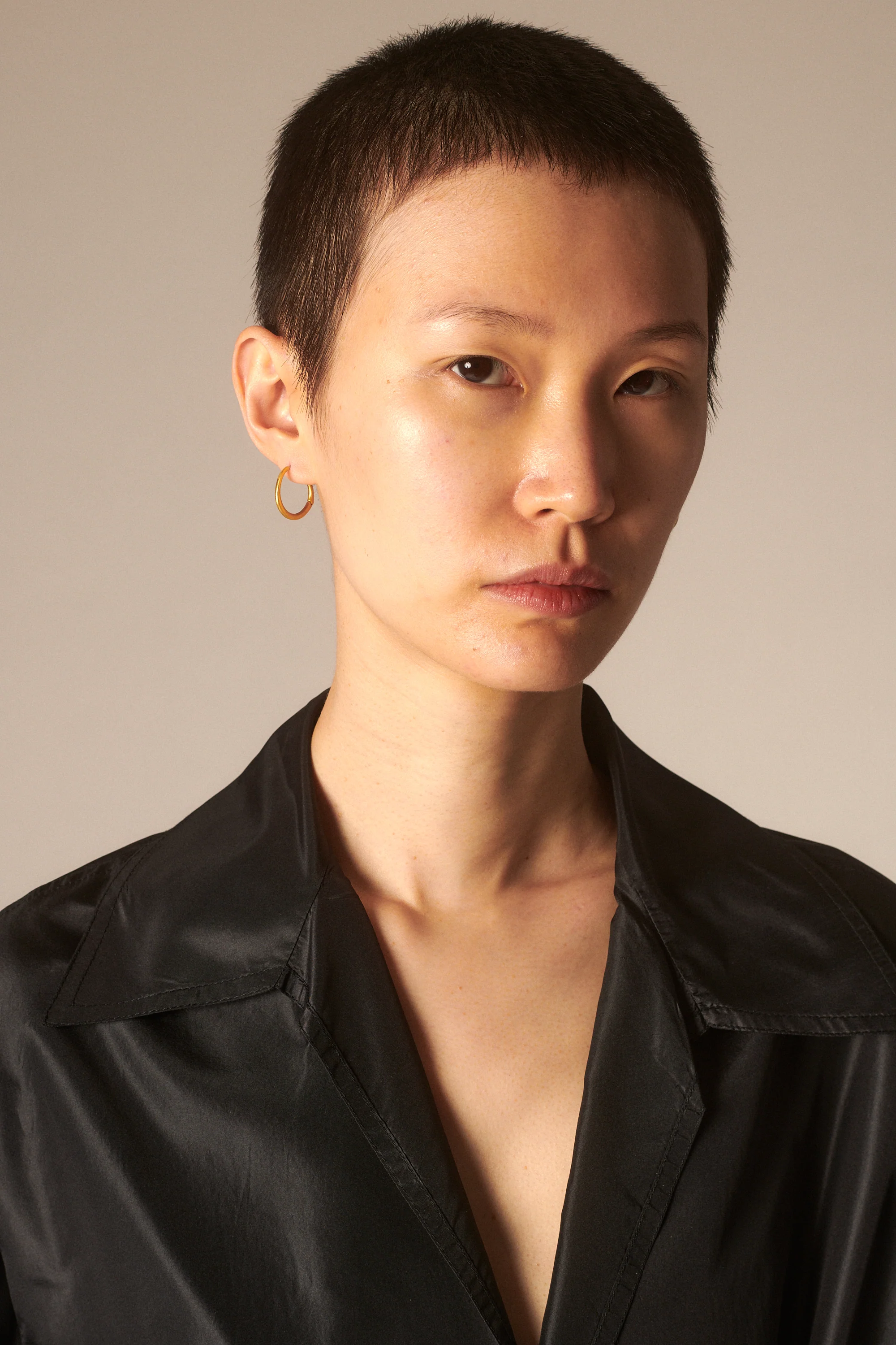 PROUNIS 20mm Hinged Hoop & Hook Earrings - Image 6