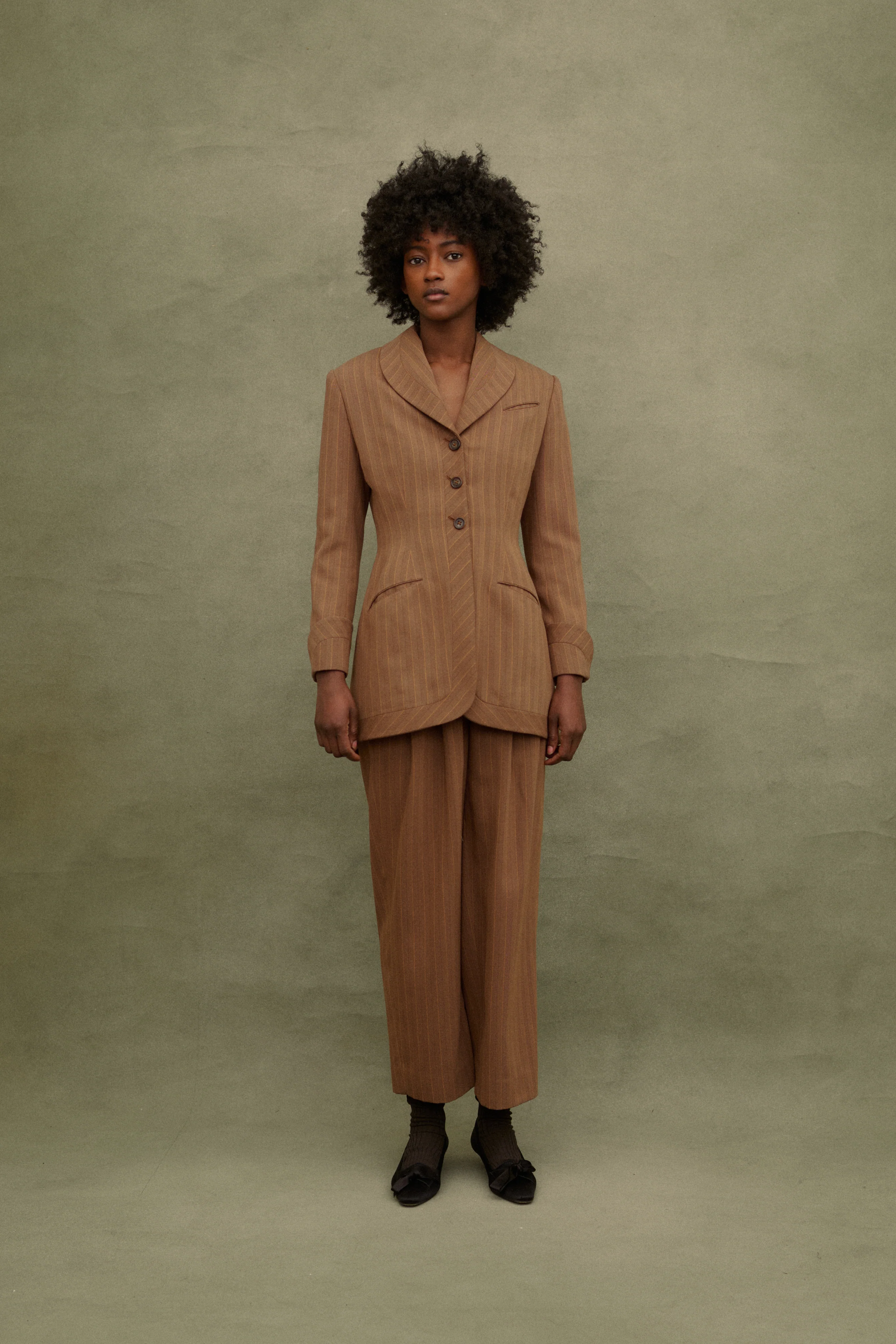Richard Tyler Striped Suit - Image 11