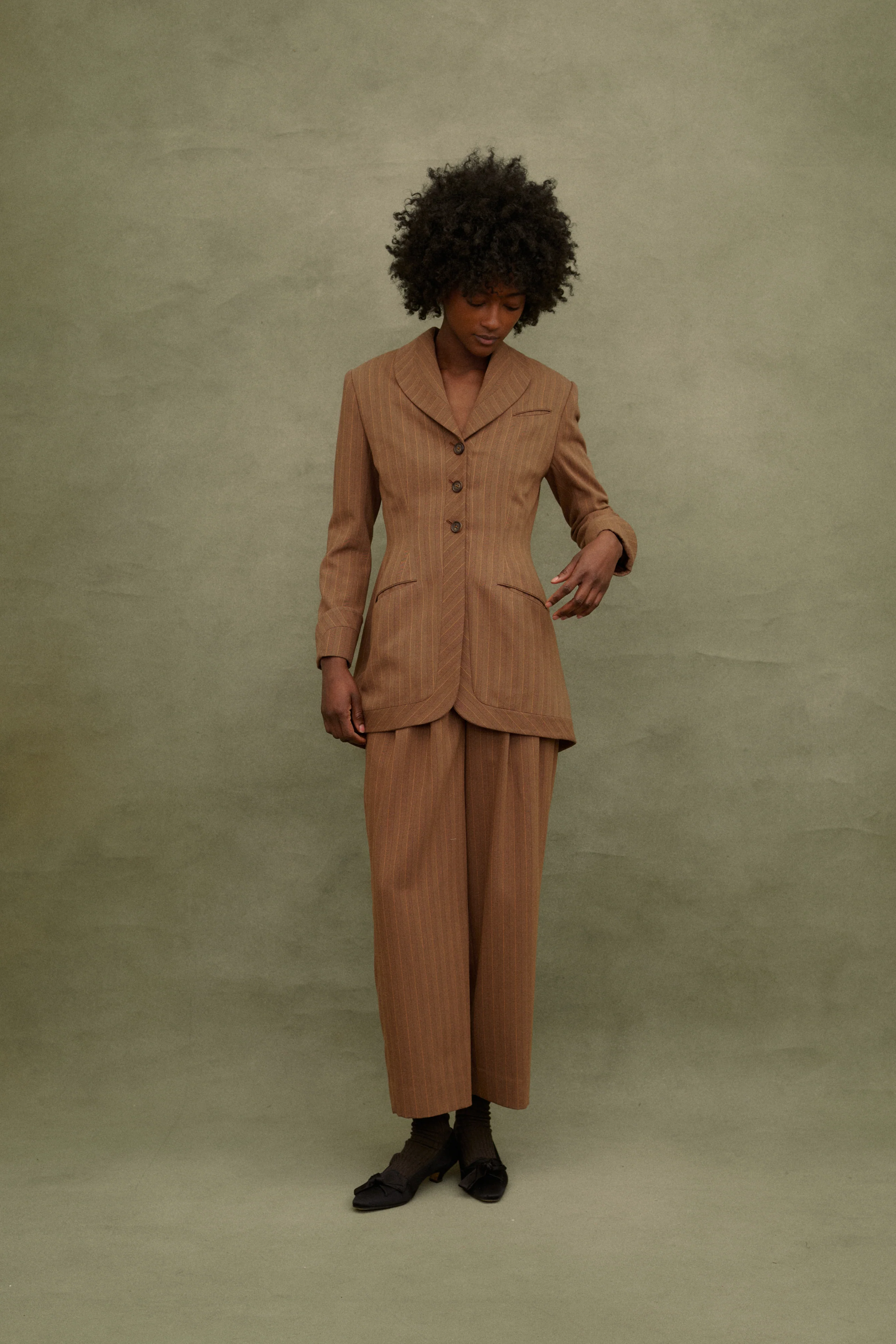 Richard Tyler Striped Suit - Image 5