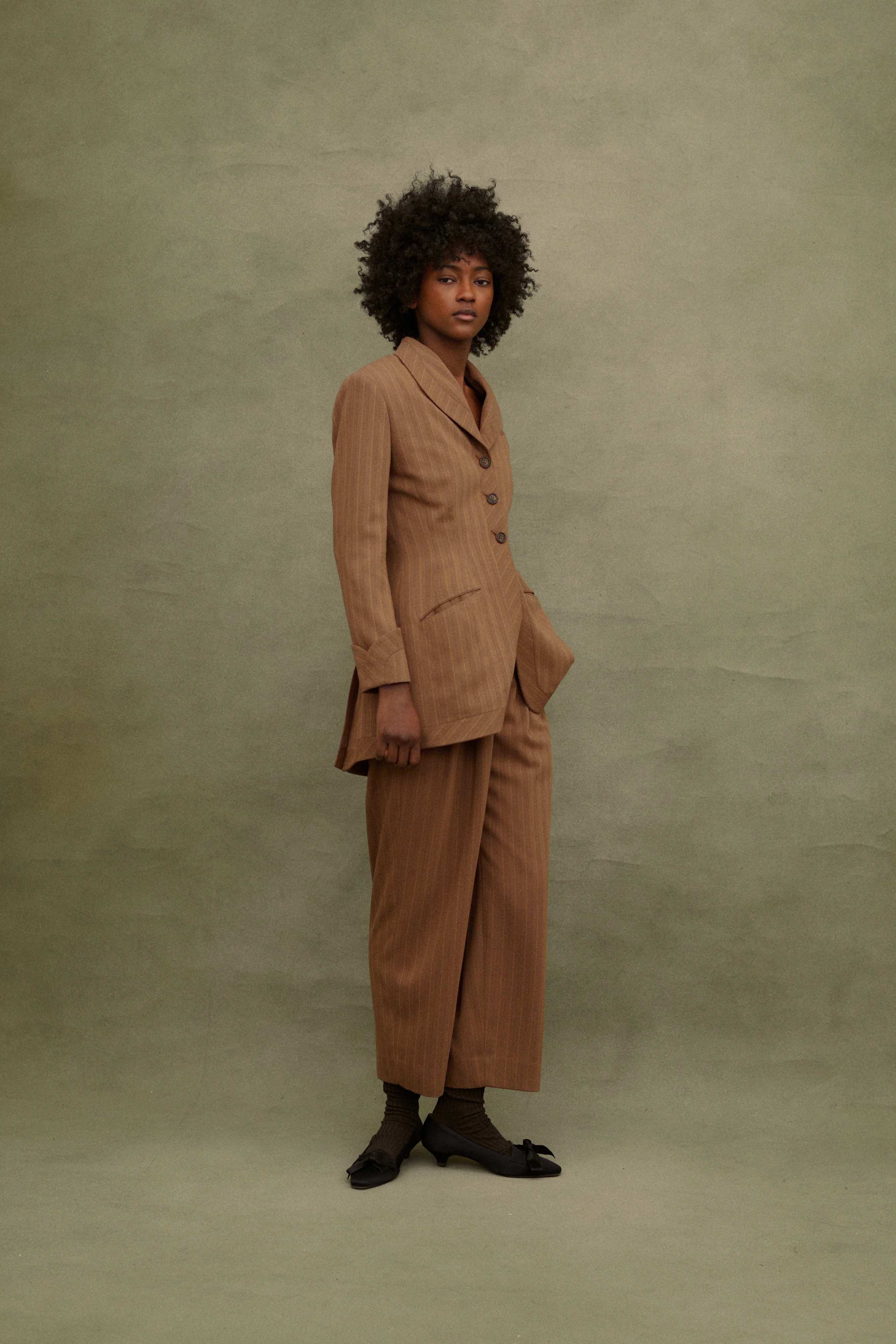 Richard Tyler Striped Suit - Image 7
