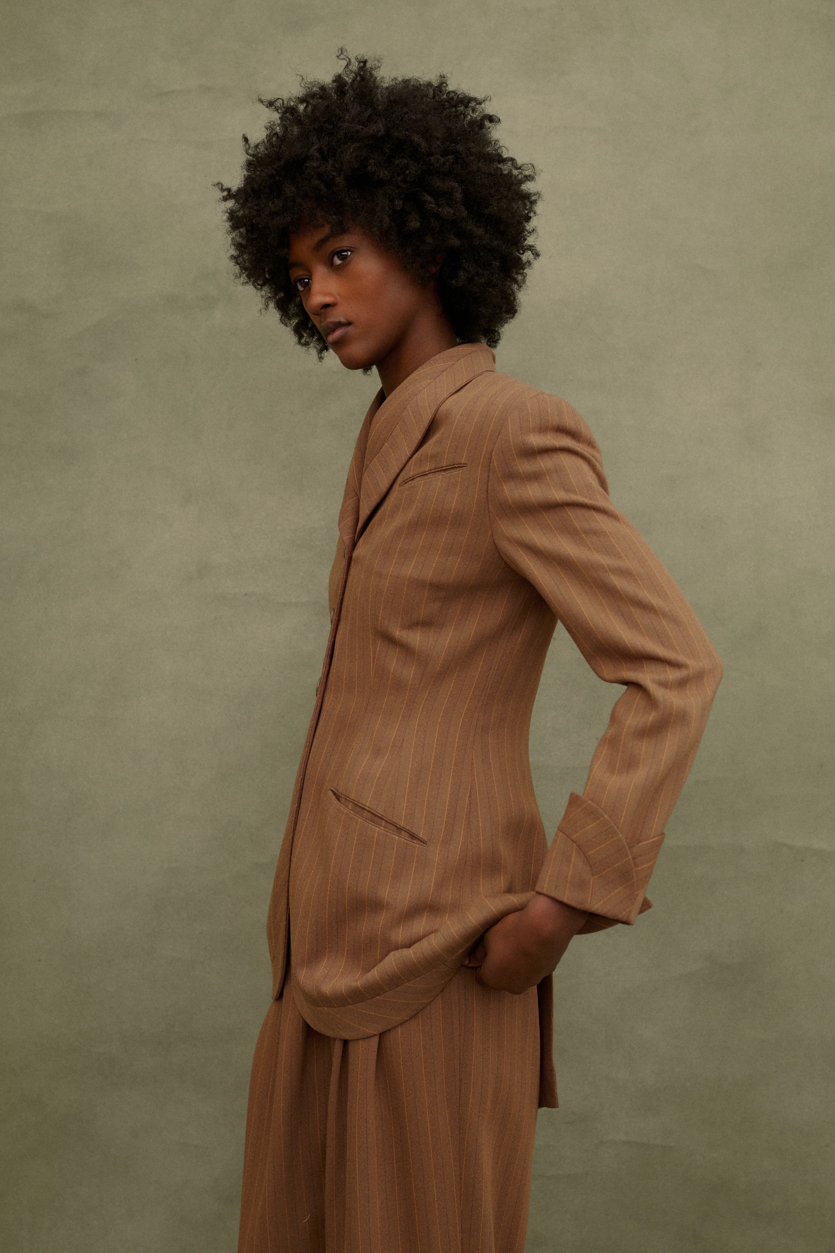 Richard Tyler Striped Suit - Image 8
