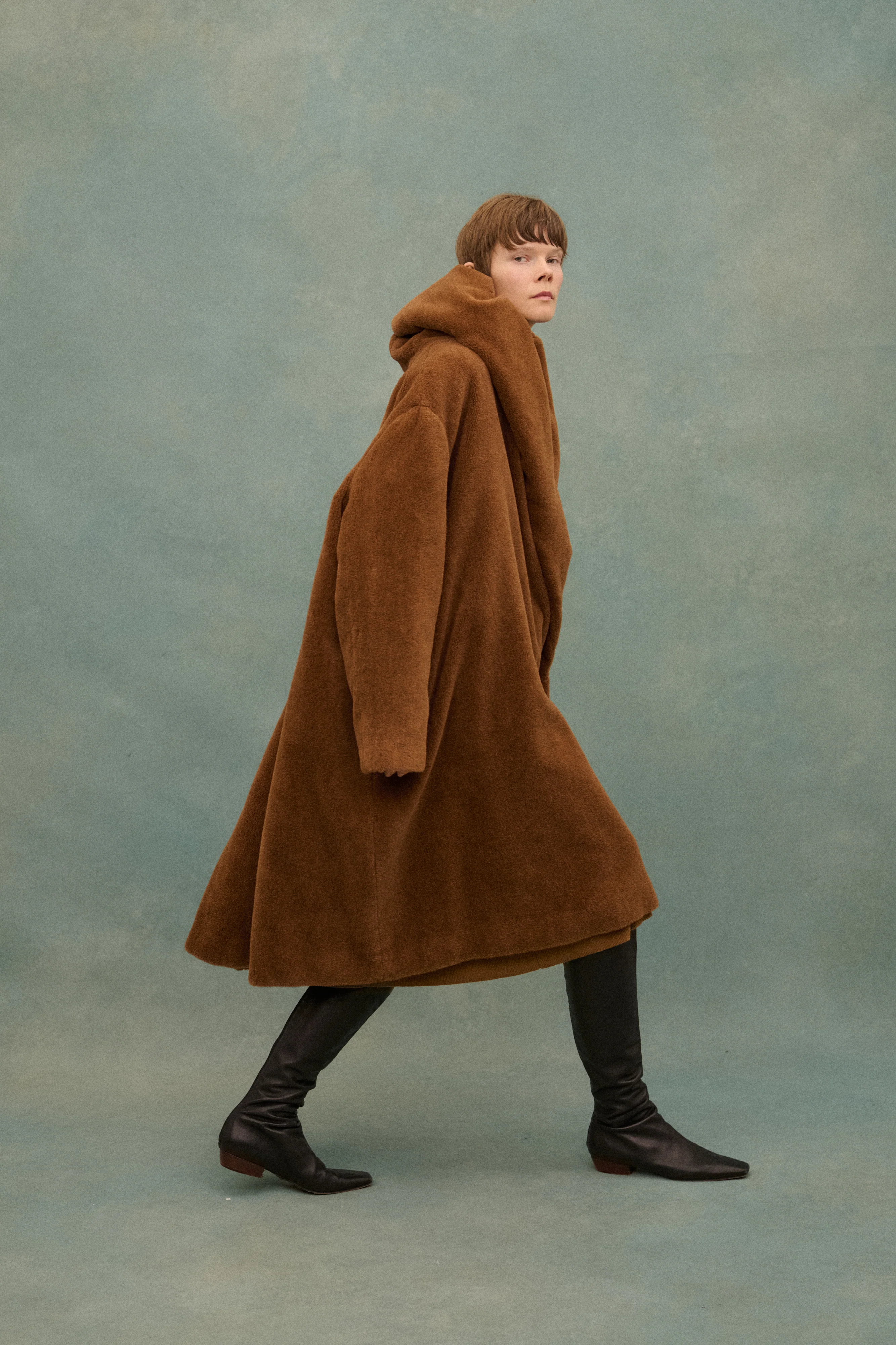 1980s Romeo Gigli Teddy Opera Coat - Image 8