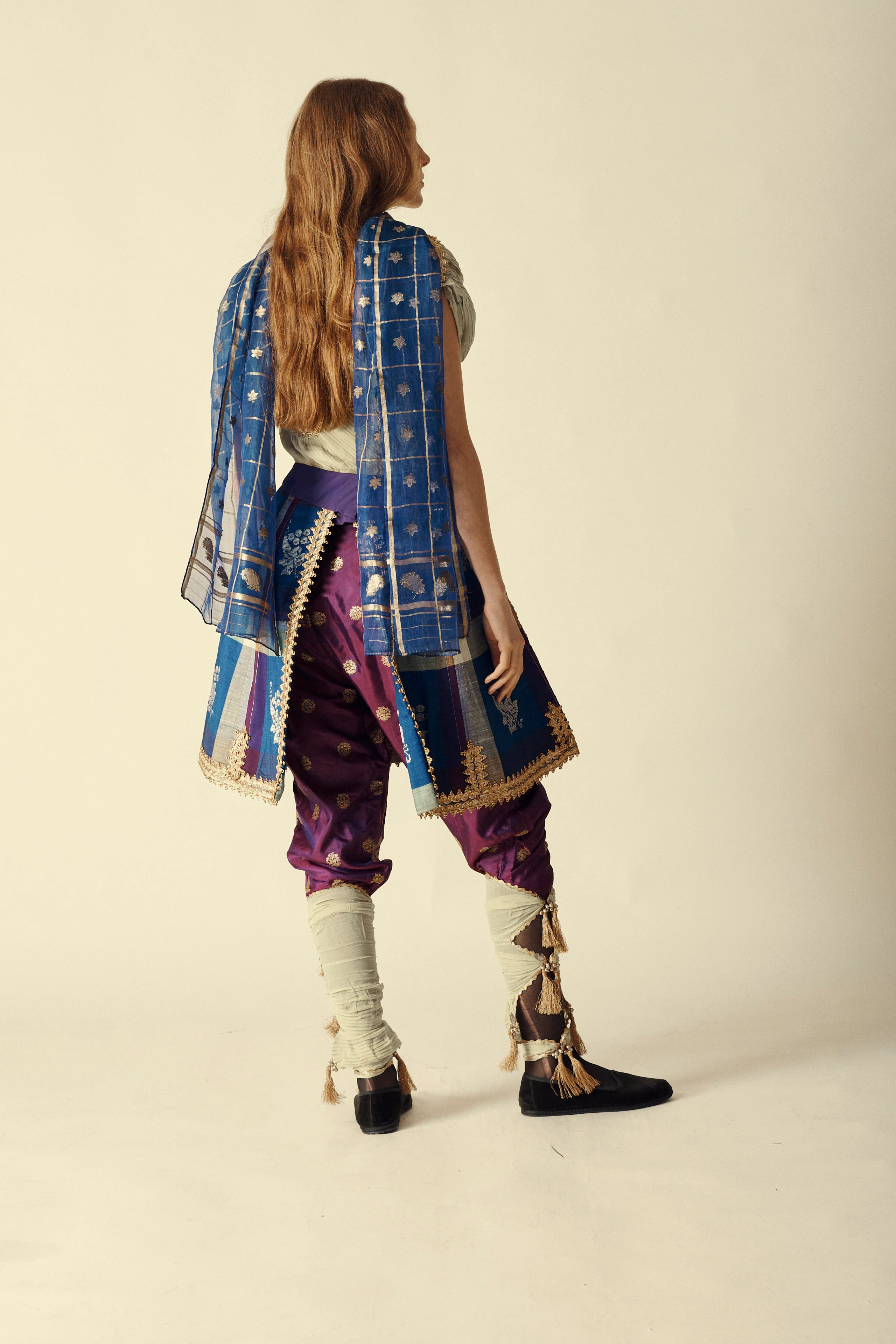 1950s Thai Silk Ensemble - Image 11