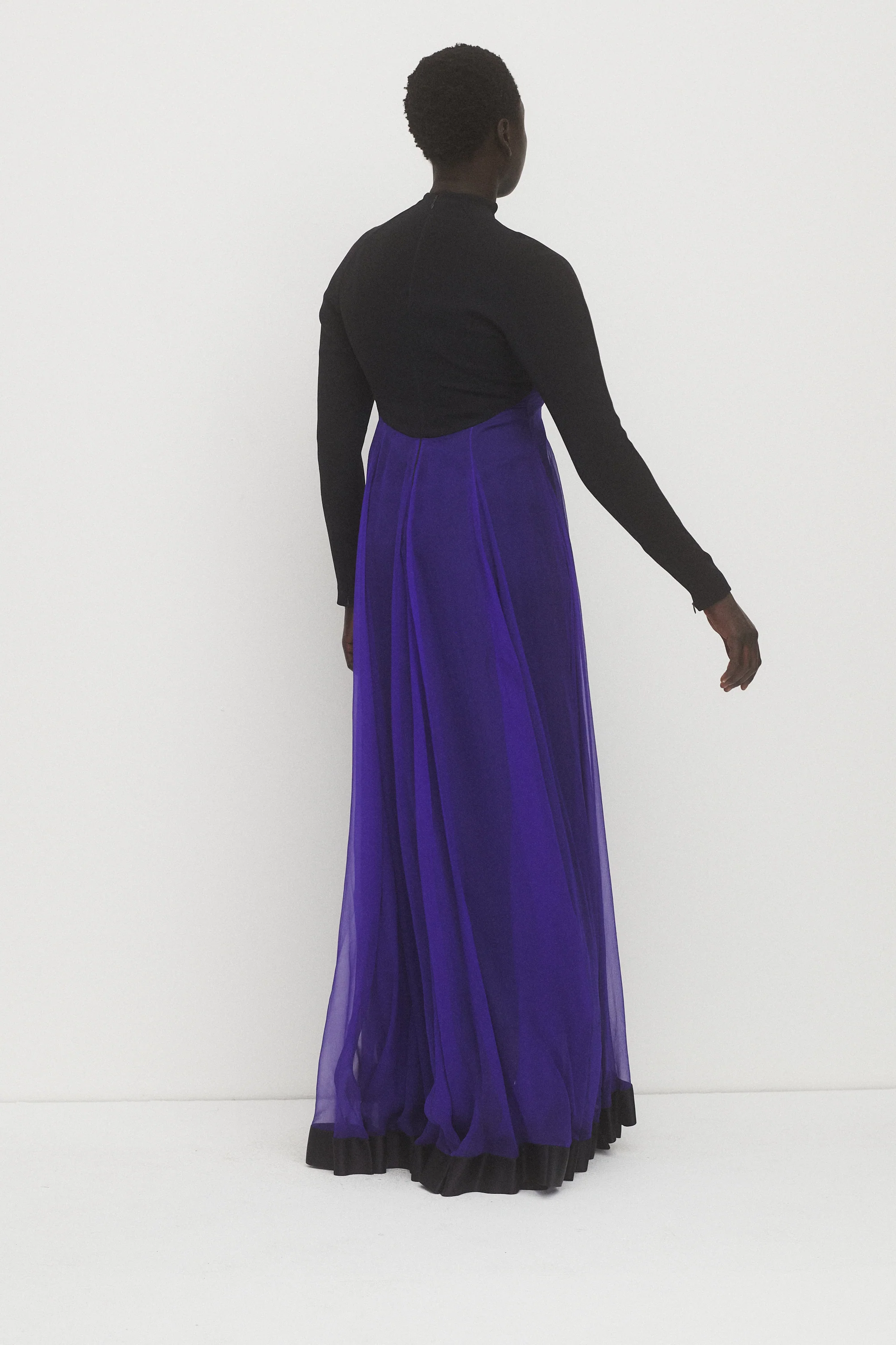 Geoffrey Beene Ultra Violet Gown - Image 11